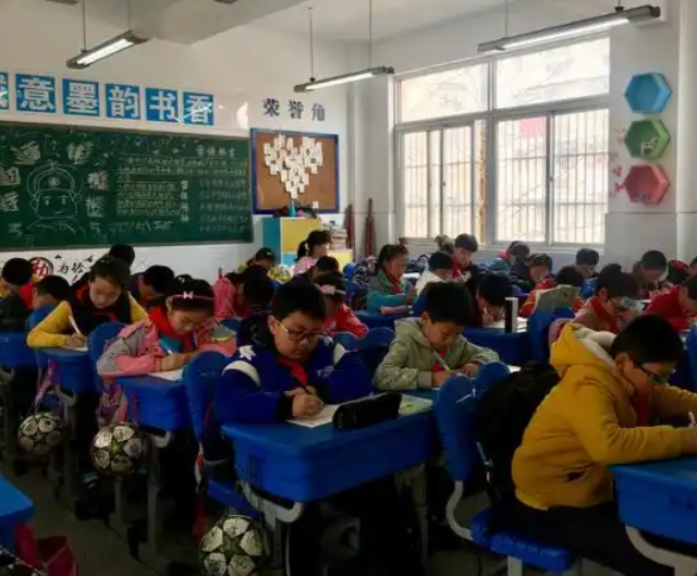 每个班级的师资力量相对均衡从根本上消除教育马太效应